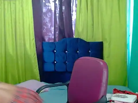 Karlotadiva1 webcam