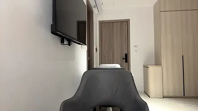 Micky_blush
