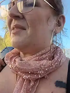 nakedgarbageperson