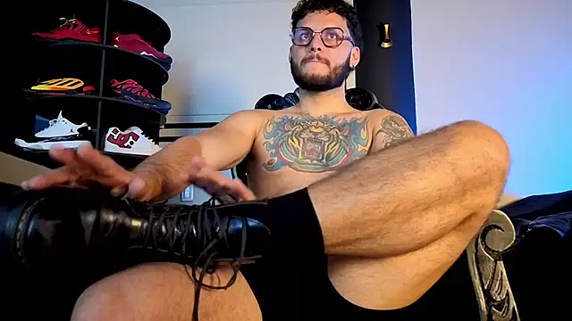 Tadeo_Prieto_ live cam on StripChat