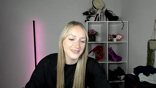 EvelynBlond