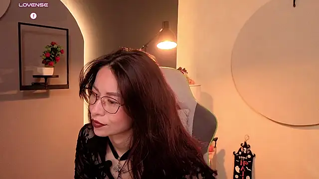 rosse_98_ live cam on StripChat