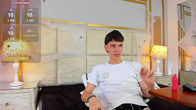 AbyssGaze live cam on StripChat