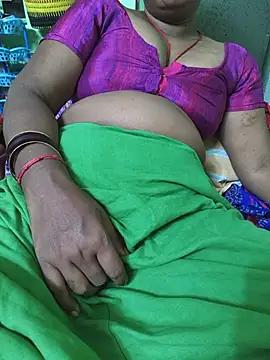 Tamilselviroja- live cam on StripChat
