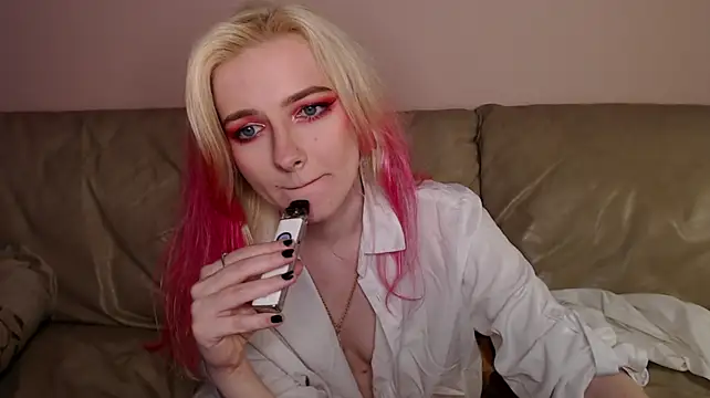 Mercy_Noctellee webcam