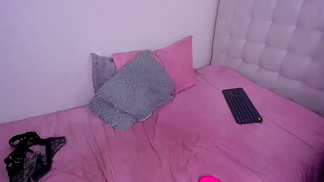 Selena_G69