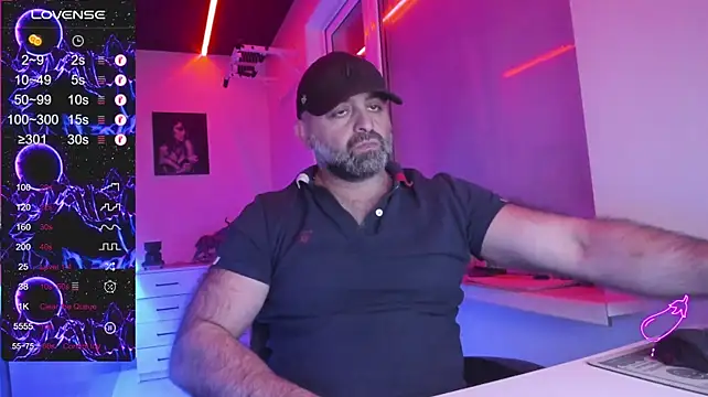 HAIR-MAN live cam on StripChat
