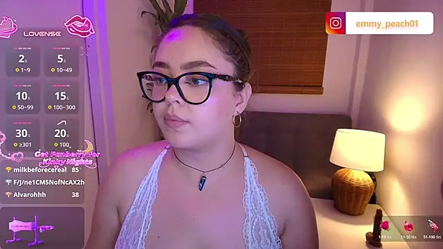 Emmy_peach1