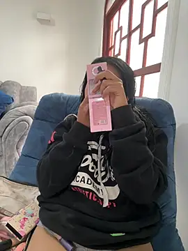 SCARLETVELVET_