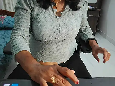 mallu-mayakutty-tamil