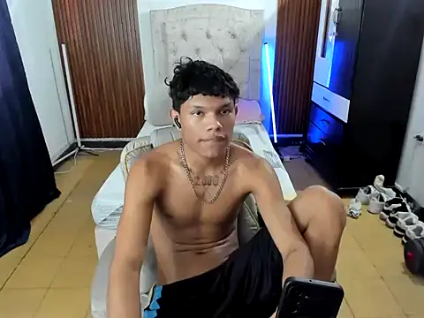 mhata_juan live cam on StripChat