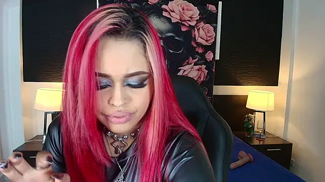 EvaaFoxxy1