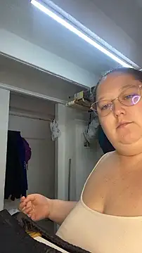 Chloee_Peach