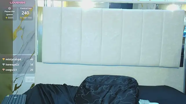 Olivia11_