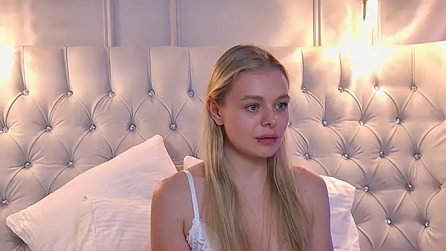 VictoriaHester