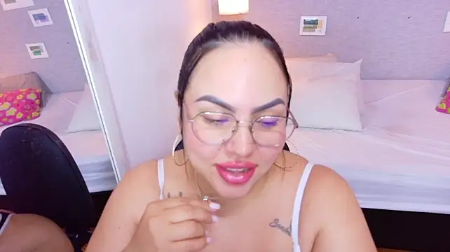 Curvy_sexyvalen