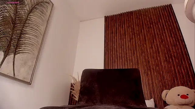 モデル: Allison_Black01