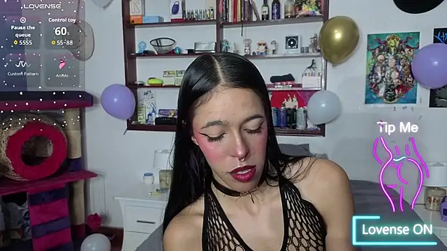 stephania_t (F young) - Ride dildo x6 min