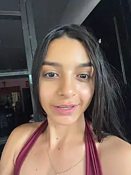 violeta365 live cam on StripChat