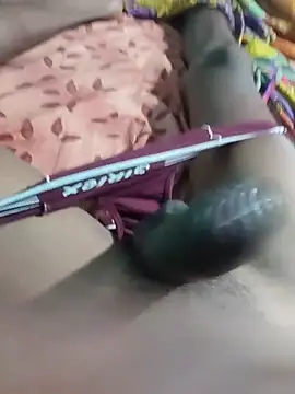 RAYI_Queen_4