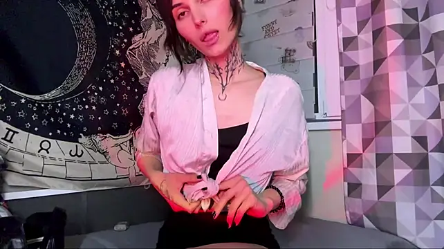 SweetFemBoyy on Stripchat