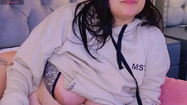 SamantaG live cam on StripChat