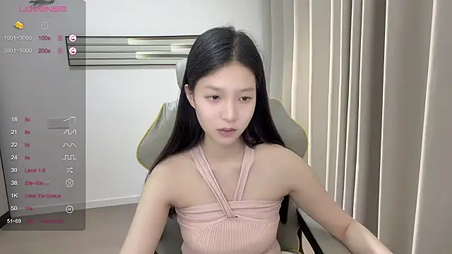 Ya--Y live cam on StripChat