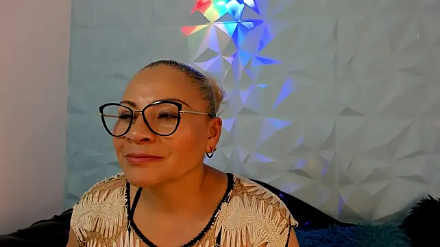 Sol_Rodriguez1 live cam on StripChat