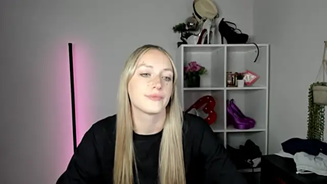 EvelynBlond