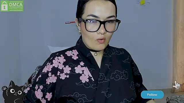 Sofialacolombiana live cam on StripChat