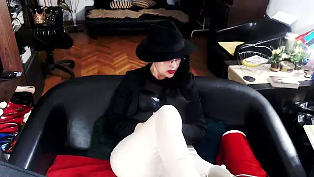 Imperatriza live cam on StripChat