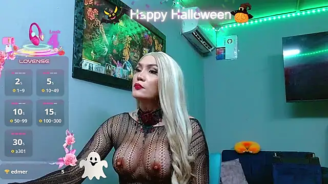womanbitch77 live cam on StripChat