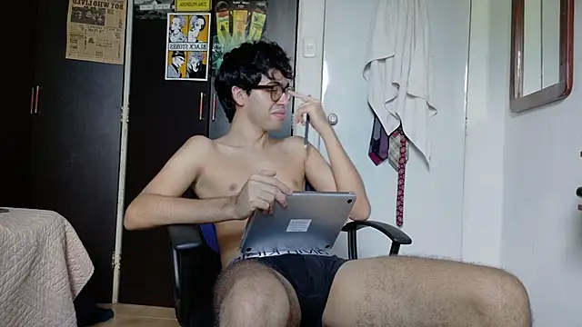 matteo_XL live cam on StripChat