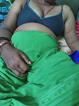 Tamilselviroja- live cam on StripChat