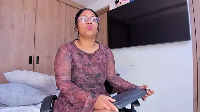 Vickyy30_