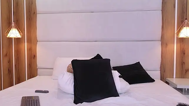 PerlaRogerss_ webcam