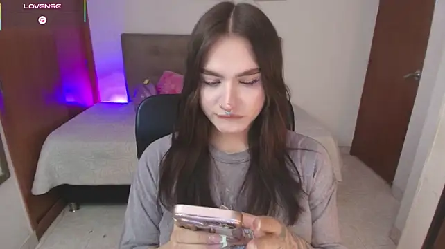 Miley_Baker webcam