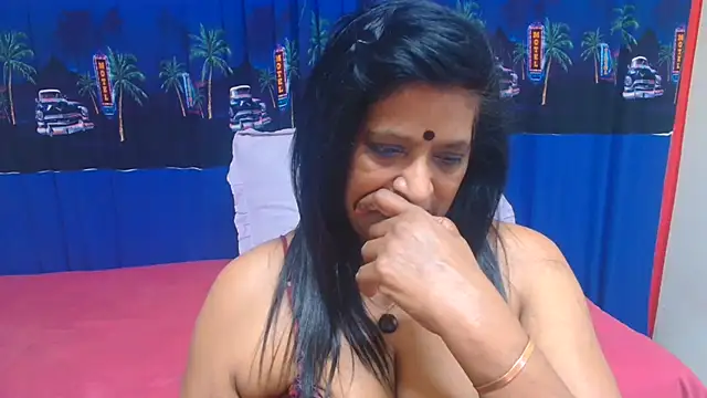 INDIANFUSION live cam on StripChat