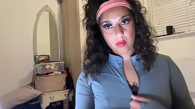 fayfay2002 live cam on StripChat