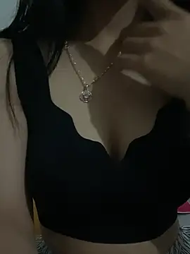 Hihiha_love live cam on StripChat