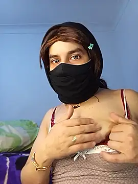 Banouti_23 live cam on StripChat