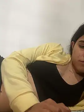 selenefary live cam on StripChat