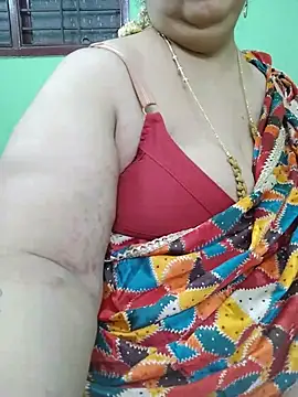 tamil-mayasri (F milf) - my hairy pusyy flash