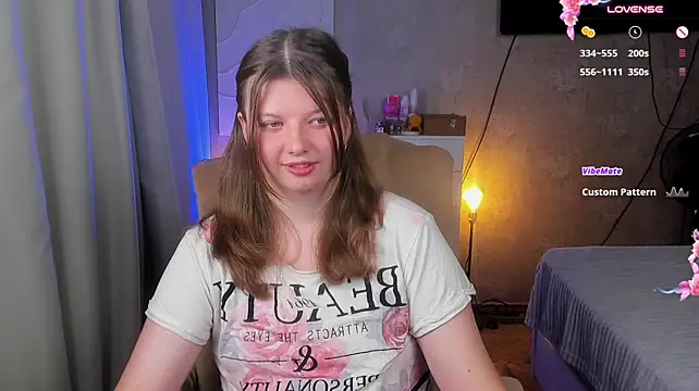 Vivian_cutie live cam on StripChat