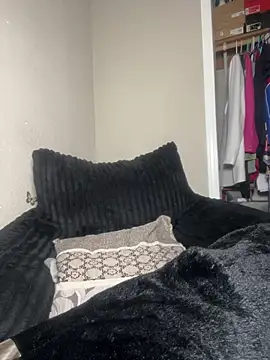le modèle Shuggabutt est en webcam porno dans un show sur le site stripchat, il possède les tags suivants: couples,69-position,american,big-clit,blowjob,cam2cam,cowgirl,dildo-or-vibrator,doggy-style,facesitting,fingering,handjob,handy,hd,kissing,luxurious-privates,masturbation,mobile,oil-show,orgasm,recordable-privates,recordable-publics,shaven,shower,small-ti