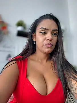 Sara-77 live sex cam