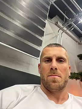johnytrain (M young) - Cumshow at gym+last tip 5m toy control!!