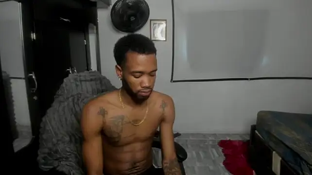 Kofi_exotic_2 webcam