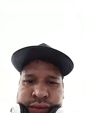 LucasGaeel webcam