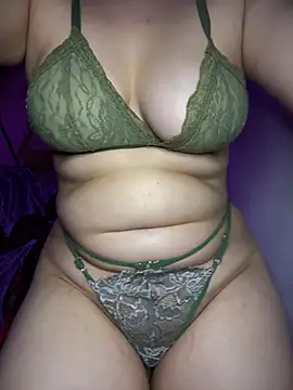 CoraVibes live cam on StripChat